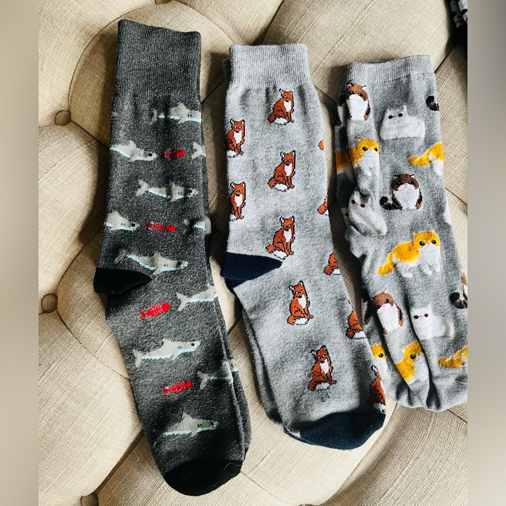Bundle of Novelty Socks - Picture 5 of 12